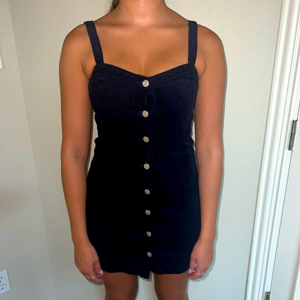 flattering,small, from pacsun, gently used.navy blue & corduroy!!